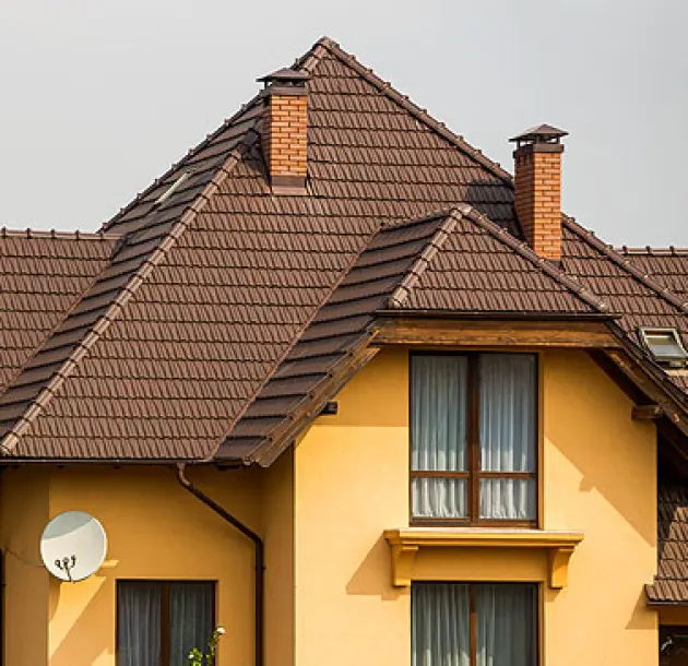 Reprise des fissures à Plou sur façades de maison et annexes – K.R Façadier Peintre