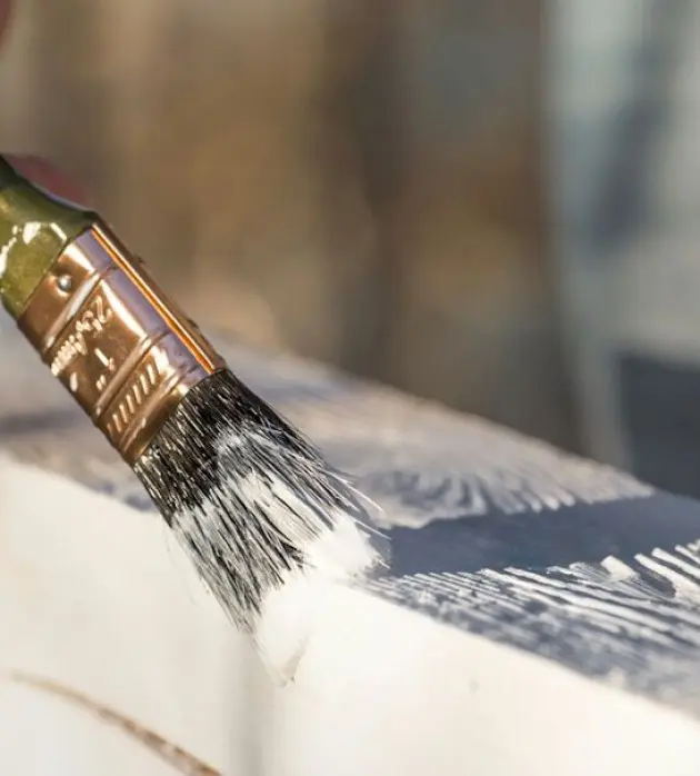 Rénovation complète de façade avec préparation et finition adaptée – K.R Façadier Peintre