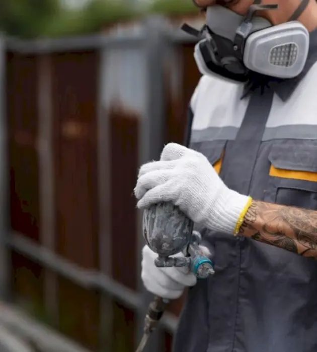 Correction des défauts de façade avant travaux de finition – Façadier Peintre 18
